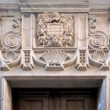 Hotel Aurea Casa Palacio Sagasta 4*